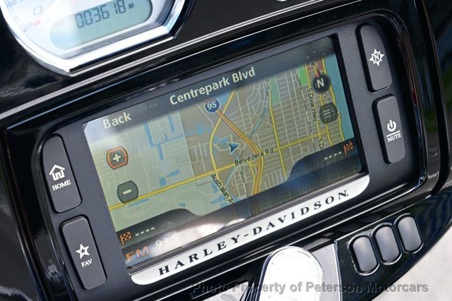 2015 HARLEY DAVIDSON STREET GLIDE  - 22120709 - 24