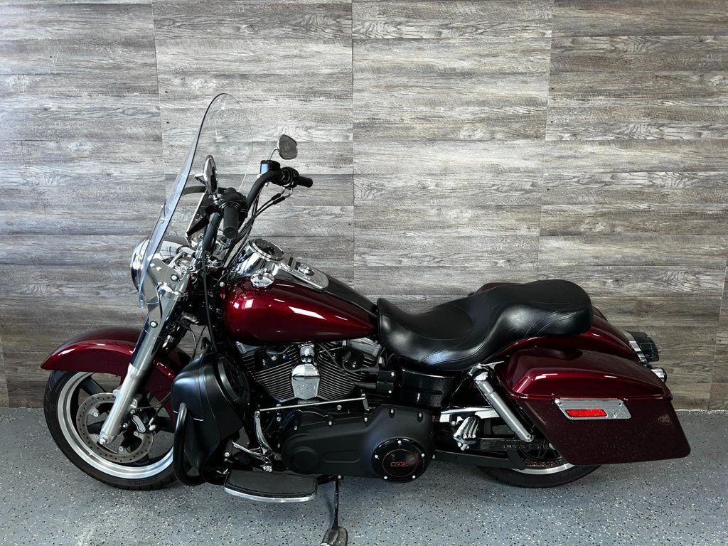 2015 Harley-Davidson FLD Dyna Switchback LOW MILES! - 22553610 - 10