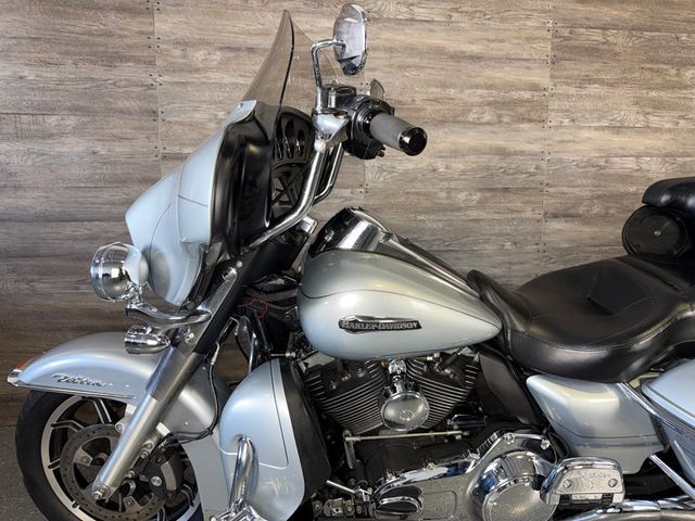 2015 Harley-Davidson FLHTCU Ultra Classic Electra Glide Custom! - 23036529 - 13
