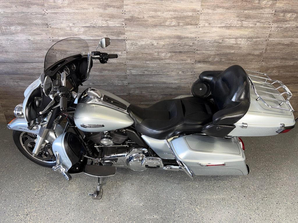 2015 Harley-Davidson FLHTCU Ultra Classic Electra Glide Custom! - 23036529 - 15