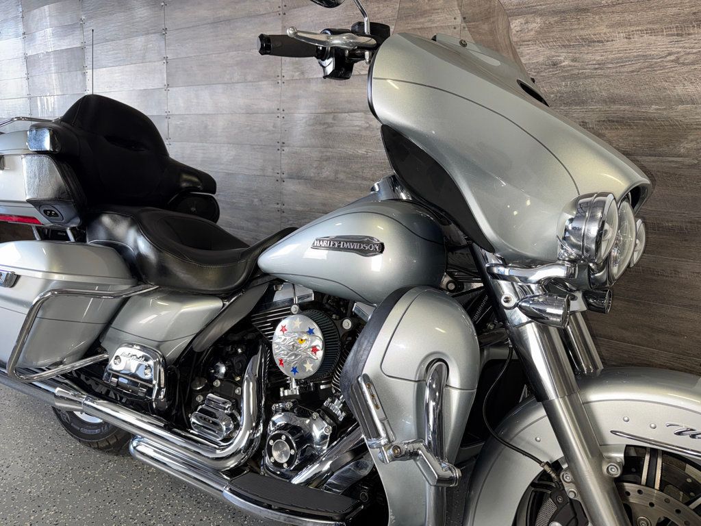 2015 Harley-Davidson FLHTCU Ultra Classic Electra Glide Custom! - 23036529 | Video 2