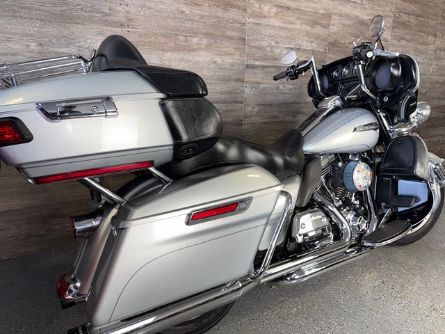 2015 Harley-Davidson FLHTCU Ultra Classic Electra Glide Custom! - 23036529 - 2