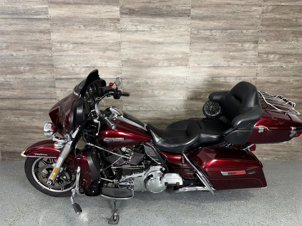 2015 Harley-Davidson FLHTCU Ultra Classic Electra Glide LOW MILES! - 22901907 - 11