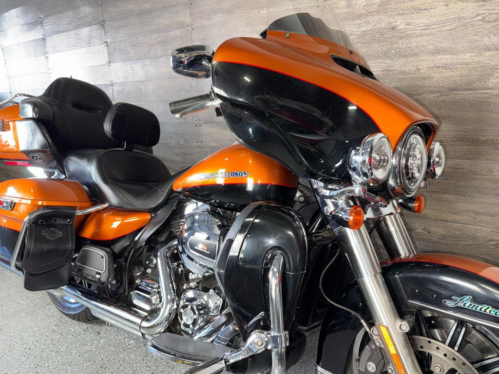 2015 Harley-Davidson FLHTK Electra Glide Ultra Limited SUPER CLEAN! - 23001915 | Video 2