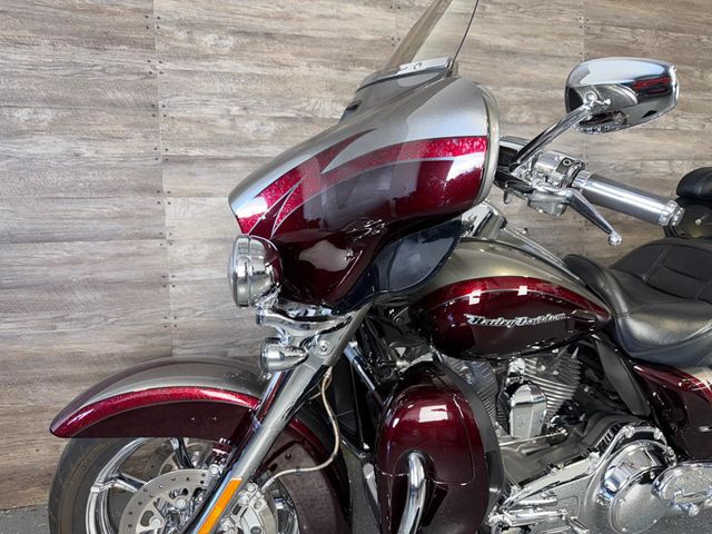 2015 Harley-Davidson FLHTKSE CVO Ultra Limited SUPER CLEAN! - 23032271 - 11
