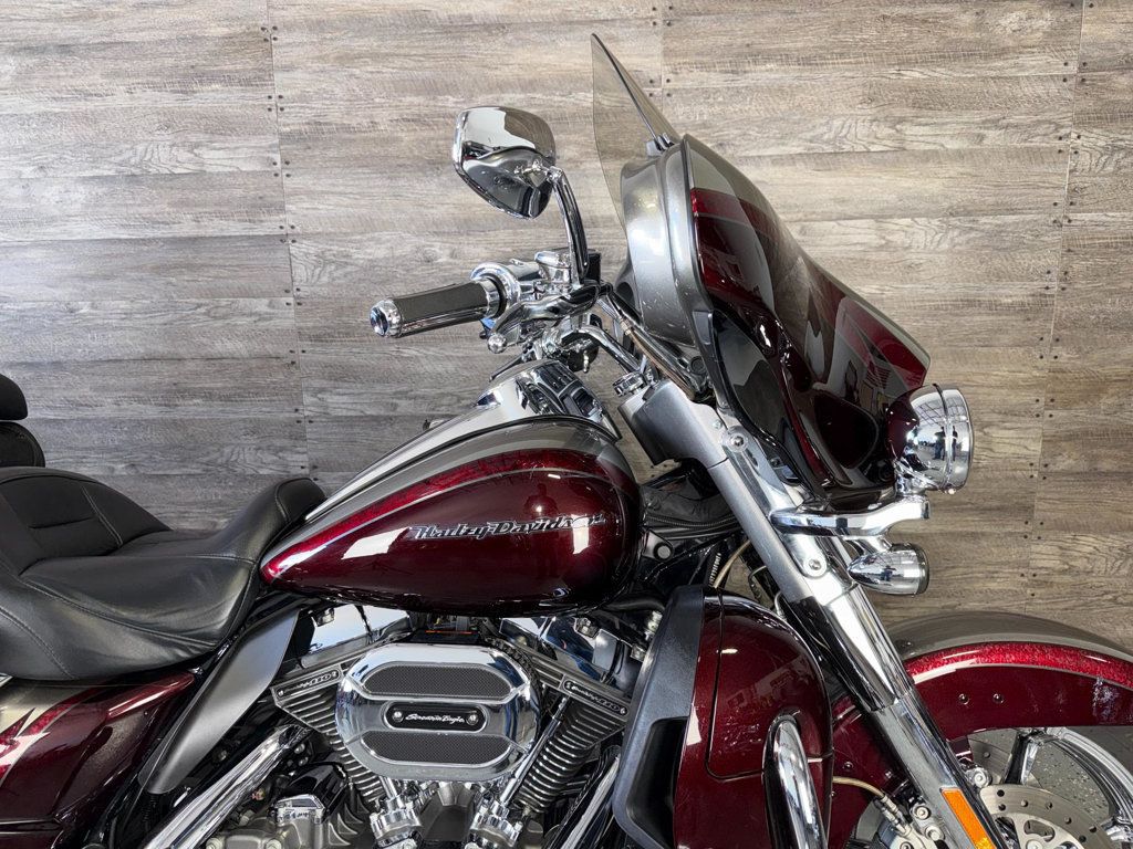 2015 Harley-Davidson FLHTKSE CVO Ultra Limited SUPER CLEAN! - 23032271 - 3