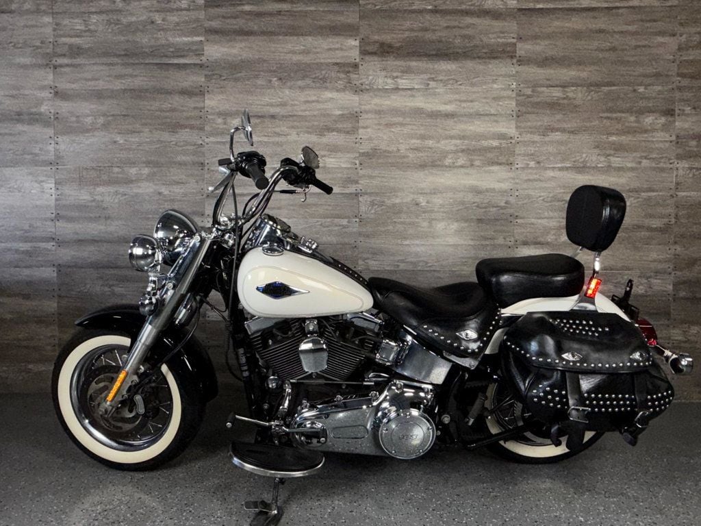 2015 Harley-Davidson FLSTC Heritage Softail Classic LOW MILES! - 22919192 - 10