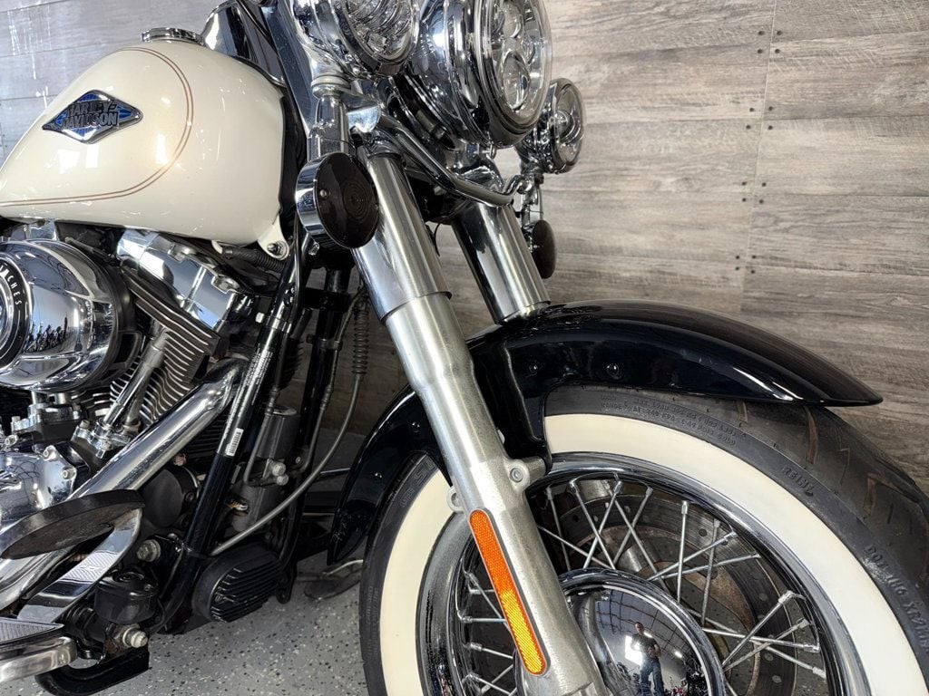 2015 Harley-Davidson FLSTC Heritage Softail Classic LOW MILES! - 22919192 - 8