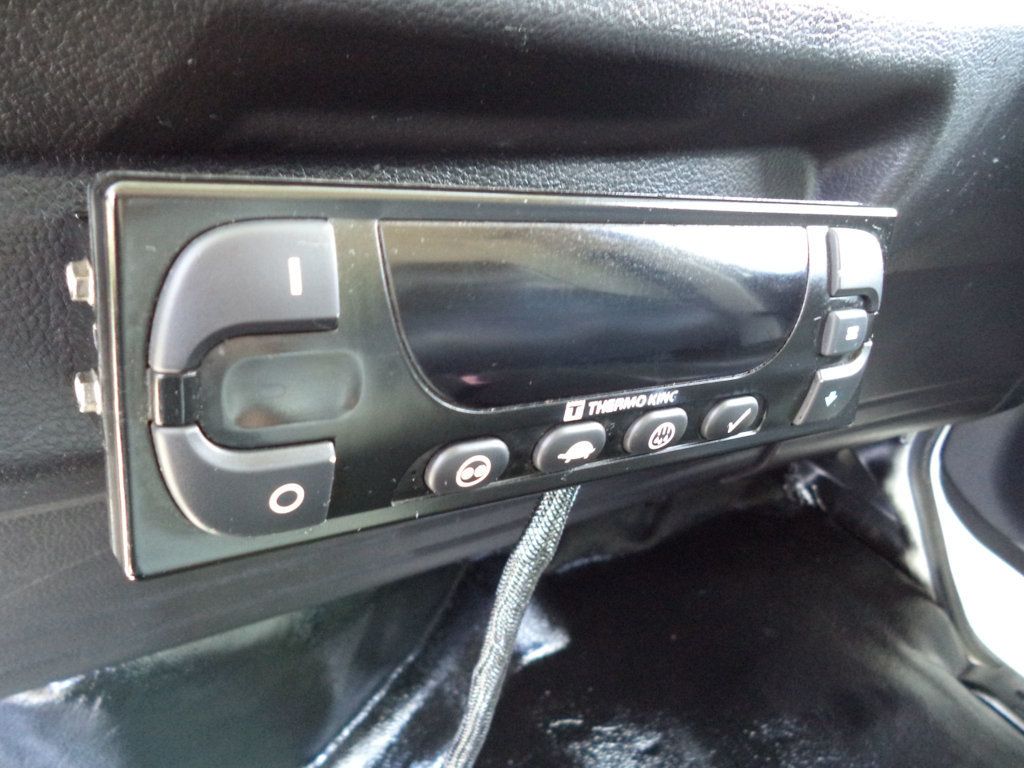 2015 HINO 268A 20ft Refrigerated Box Truck Thermo King T680 & Liftgate - 22899241 - 36