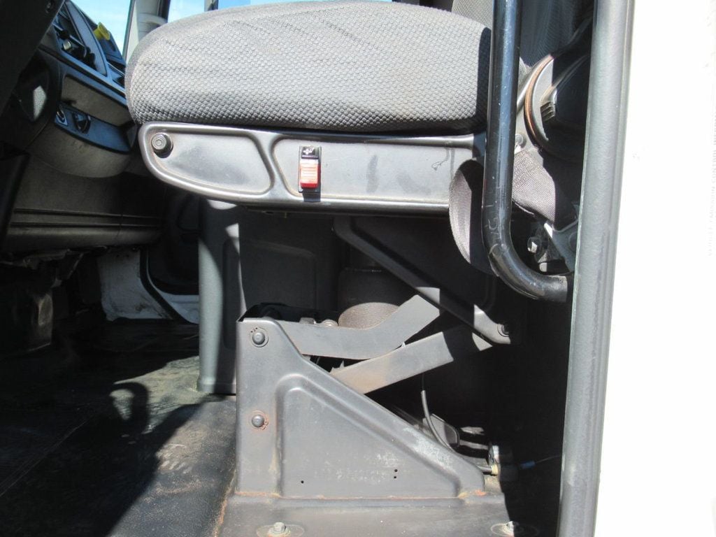 2015 HINO 268A (26ft Box with Lift Gate) - 22282676 - 22