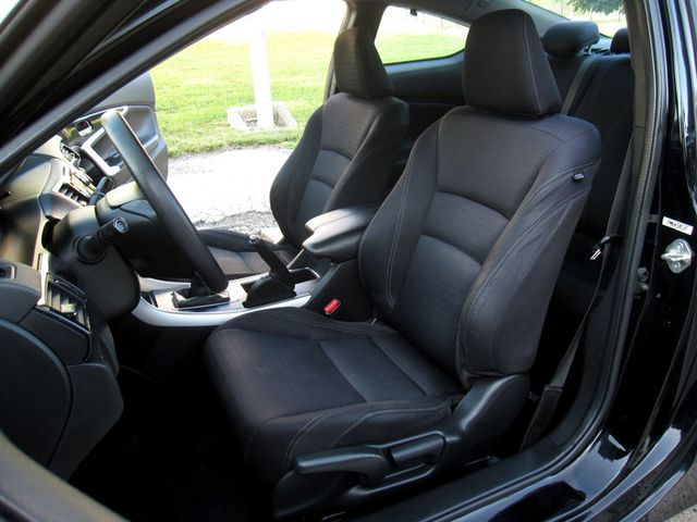 2015 Honda Accord Coupe 2dr I4 Manual EX - 23068594 - 17