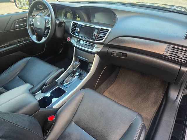 2015 Honda Accord Hybrid 4dr Sedan EX-L - 23045683 - 18