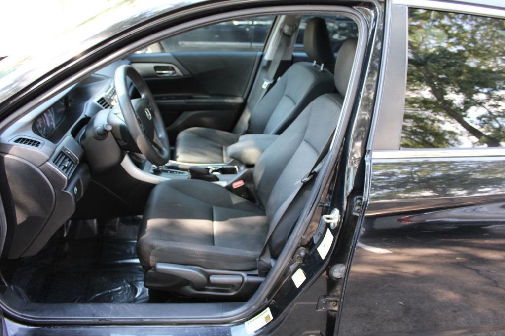 2015 Honda Accord LX photo 7