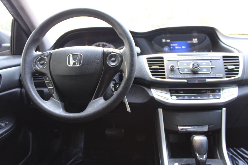 2015 Honda Accord LX photo 8
