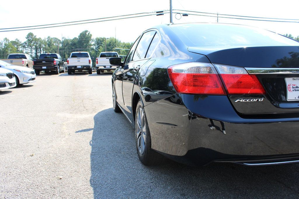 2015 Honda Accord LX photo 13