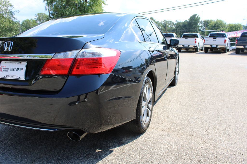 2015 Honda Accord LX photo 14