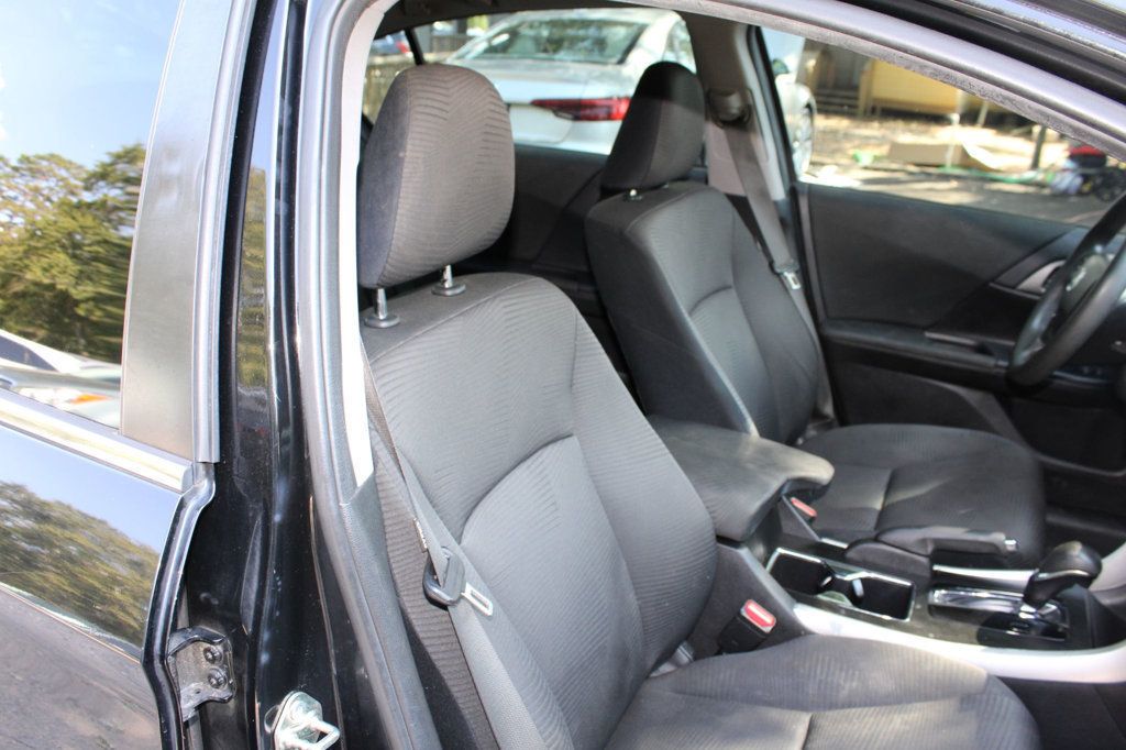 2015 Honda Accord LX photo 16