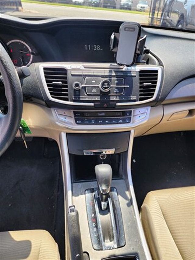 2015 Honda Accord Sedan 4dr I4 CVT LX - 22905709 - 30