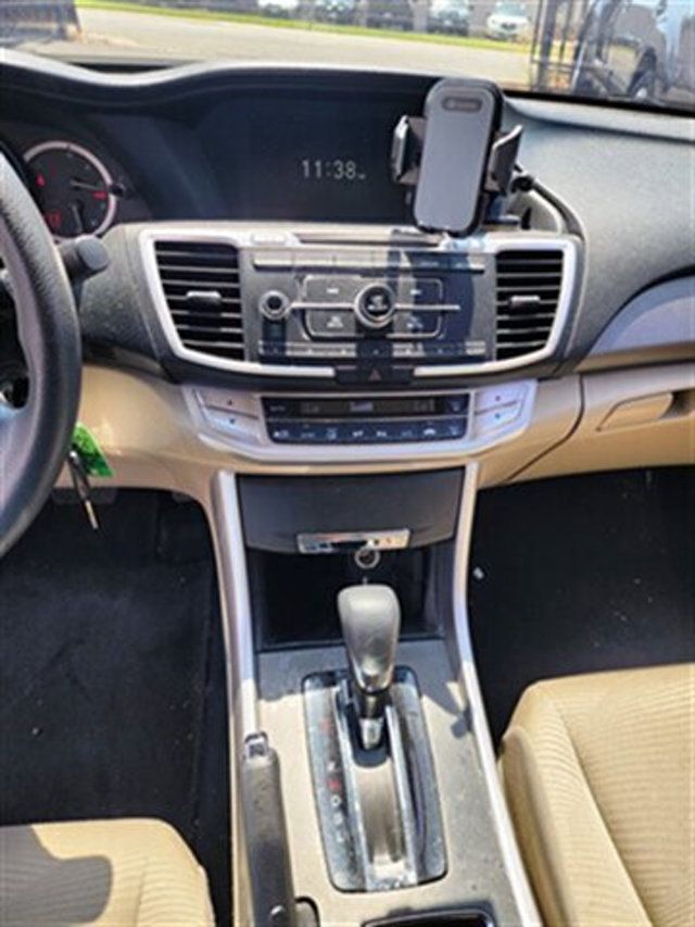 2015 Honda Accord Sedan 4dr I4 CVT LX - 22905709 - 31