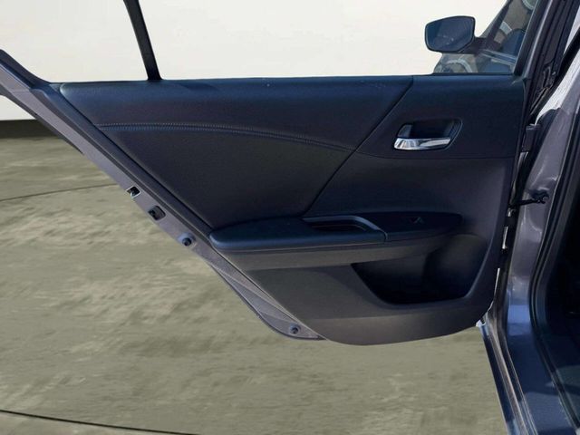 2015 Honda Accord Sedan 4dr I4 CVT Sport - 22997922 - 18