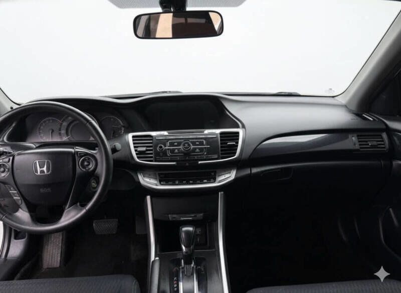 2015 Honda Accord Sedan 4dr I4 CVT Sport - 22936545 - 13