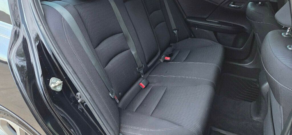 2015 Honda Accord Sedan 4dr I4 CVT Sport - 22965987 - 18