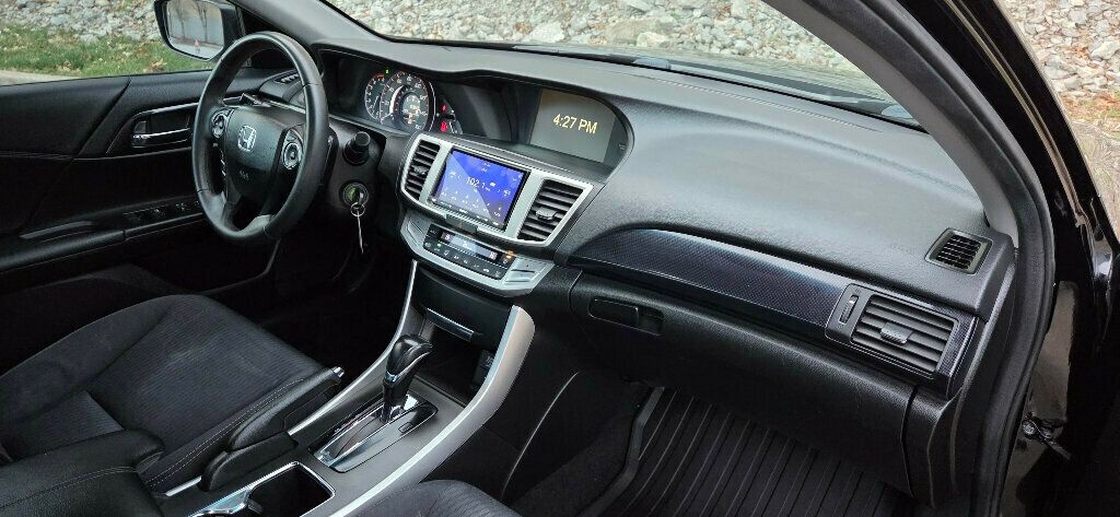 2015 Honda Accord Sedan 4dr I4 CVT Sport - 22965987 - 19