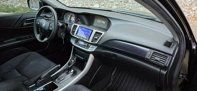 2015 Honda Accord Sedan 4dr I4 CVT Sport - 22965987 - 19
