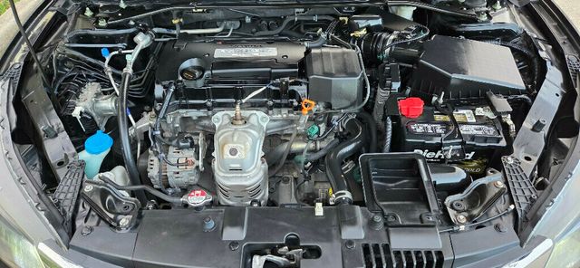 2015 Honda Accord Sedan 4dr I4 CVT Sport - 22965987 - 30