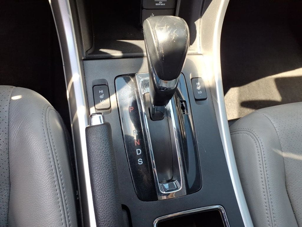 2015 Honda Accord Sedan 4dr V6 Automatic Touring - 23020718 - 13
