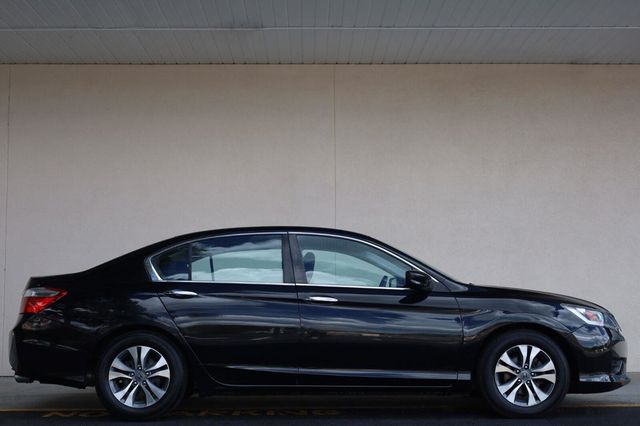 2015 Honda Accord Sedan LX - 23081987 - 1