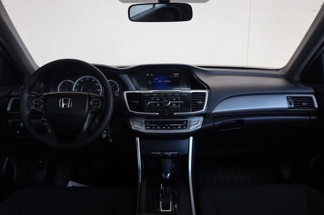 2015 Honda Accord Sedan LX - 23081987 - 28
