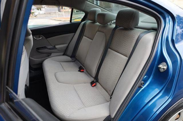2015 Honda Civic LX - 23047286 - 17