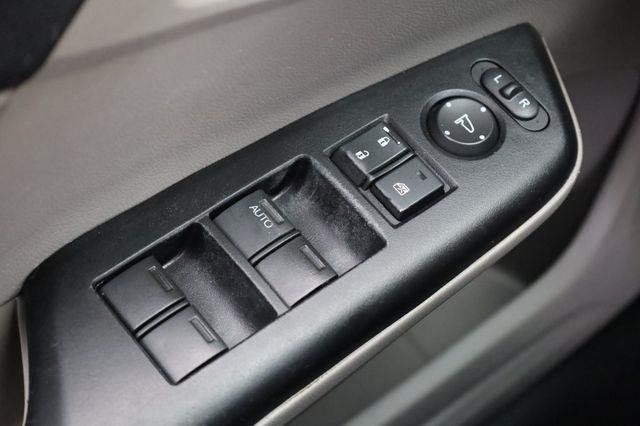 2015 Honda Civic LX - 23047286 - 29