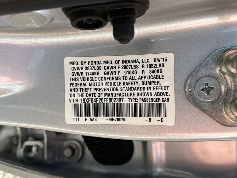 2015 Honda Civic Hybrid 4dr Sedan L4 CVT - 22967790 - 20