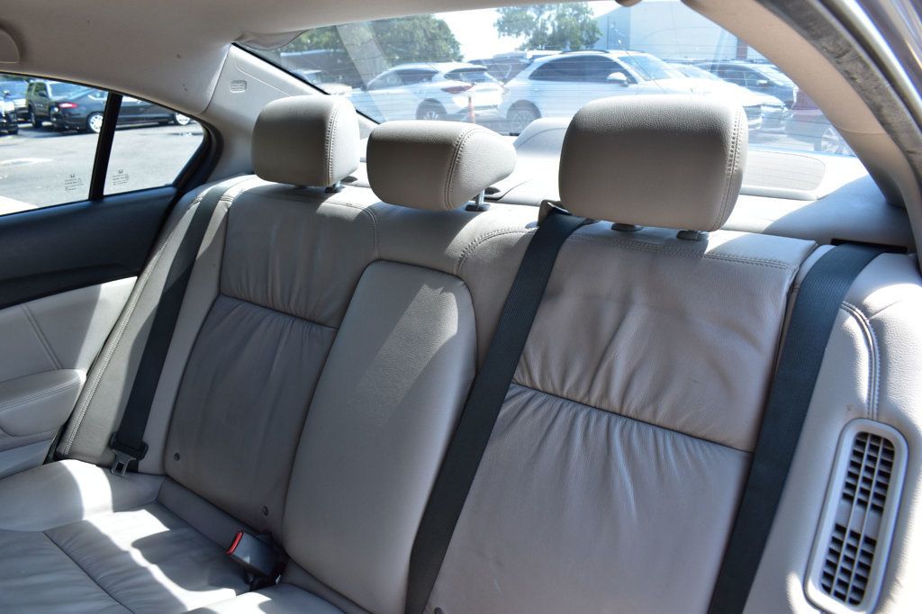 2015 Honda Civic Hybrid 4dr Sedan L4 CVT w/Leather - 23070727 - 16