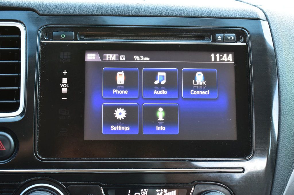 2015 Honda Civic Hybrid 4dr Sedan L4 CVT w/Leather - 23070727 - 37