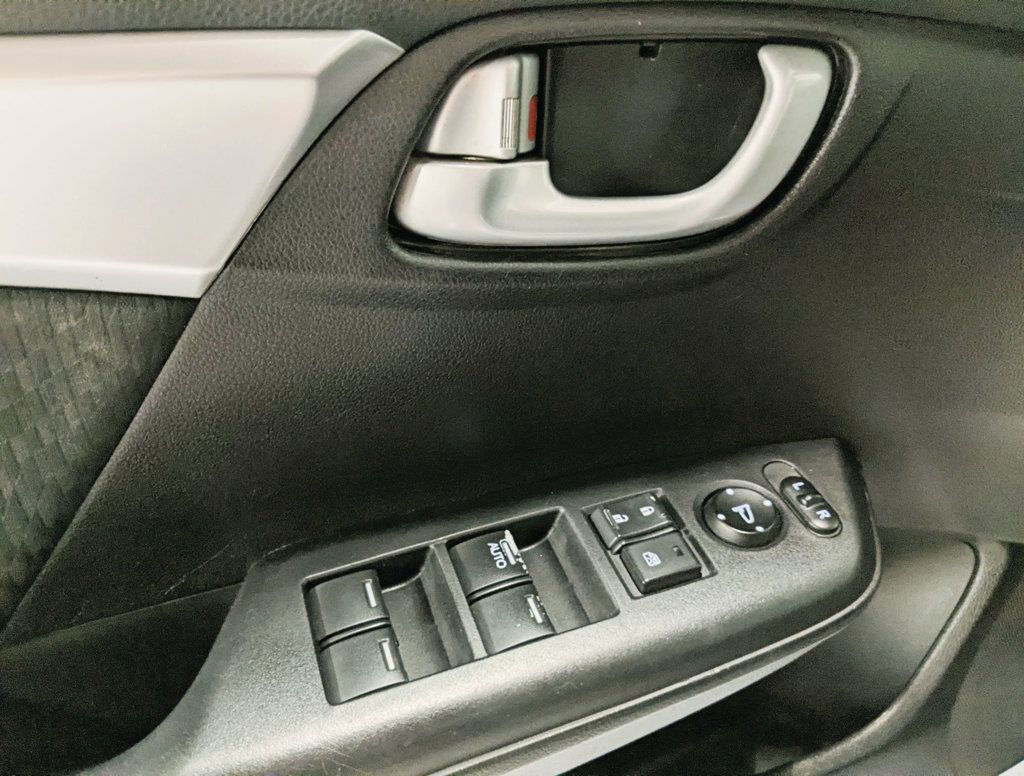 2015 Honda Civic Sedan 4dr CVT EX - 22428363 - 15