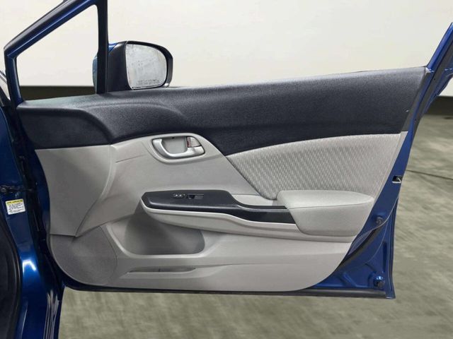 2015 Honda Civic Sedan 4dr CVT LX - 22979519 - 17