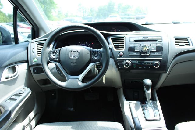 2015 Honda Civic Sedan 4dr CVT LX - 23045134 - 16