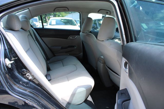 2015 Honda Civic Sedan 4dr CVT LX - 23045134 - 30
