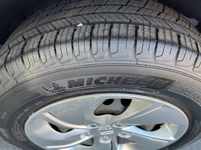 2015 Honda Civic Sedan 4dr CVT LX - 22951159 - 9