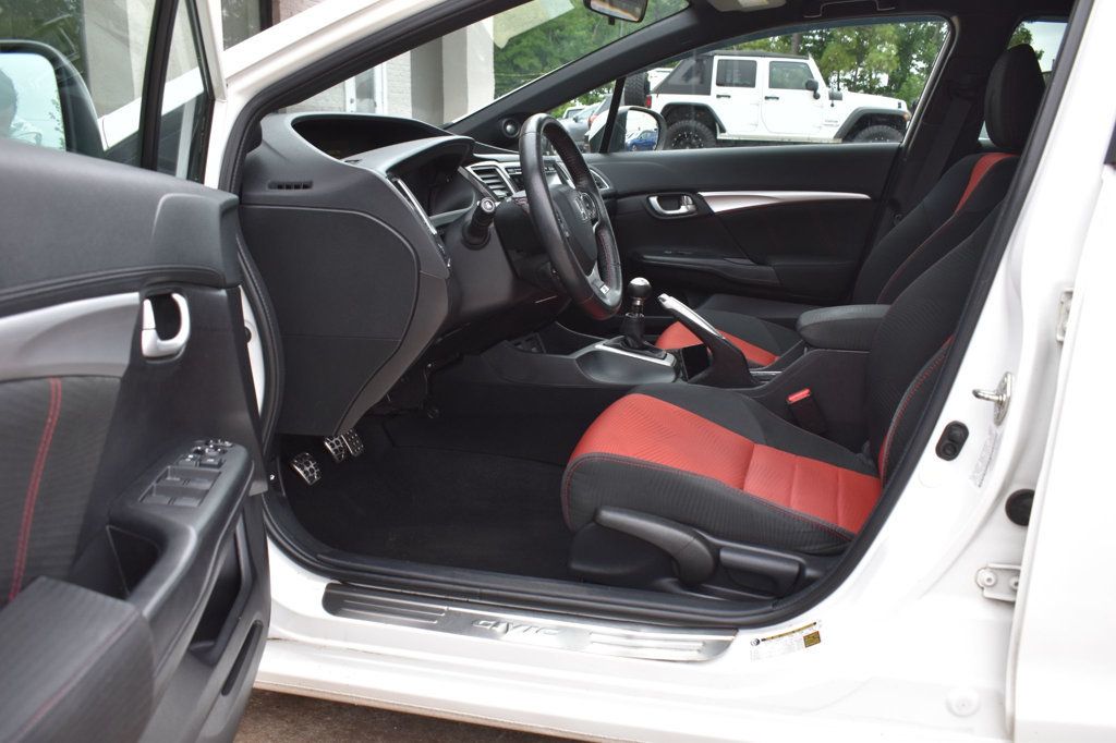 2015 Honda Civic Si photo 12