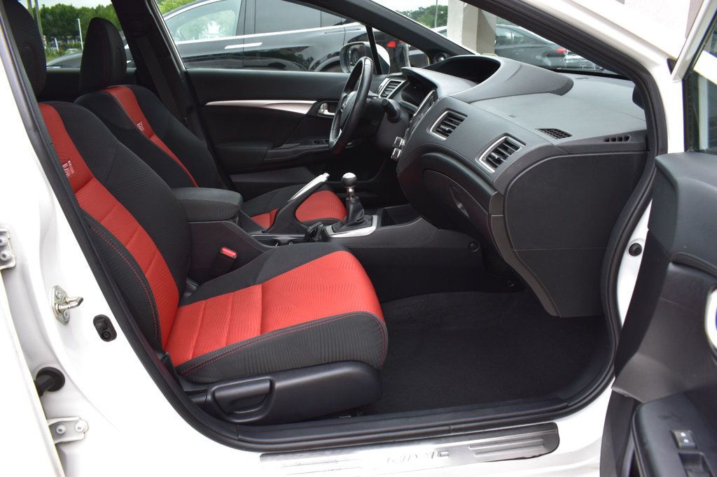 2015 Honda Civic Si photo 13