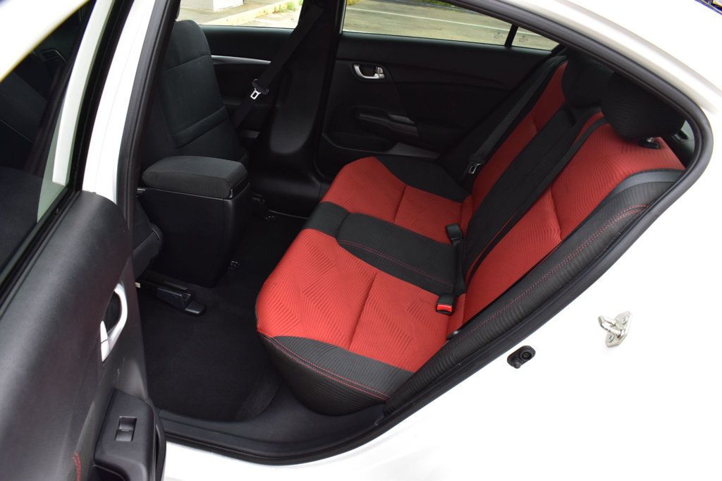 2015 Honda Civic Si photo 16