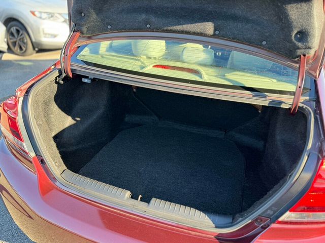 2015 Honda Civic Sedan ** 4 NEW TIRES!! ** - 22982465 - 31