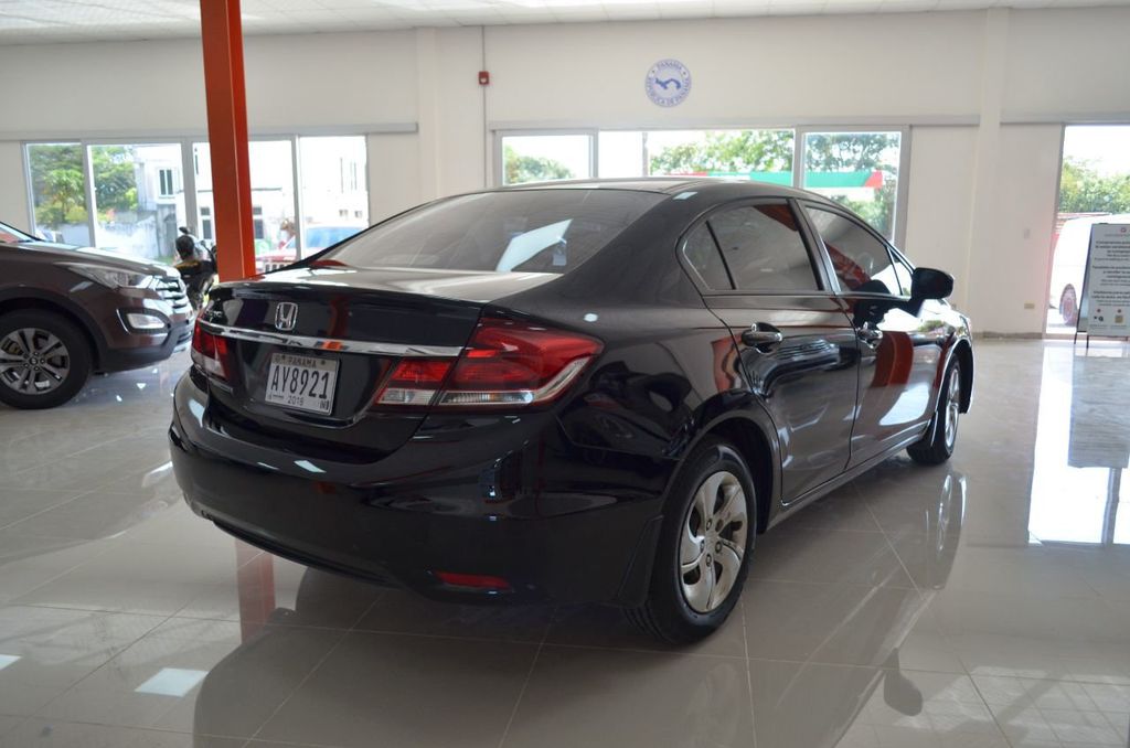 2015 Honda Civic Sedan Disponible para alquiler Automatico - 18159213 - 5