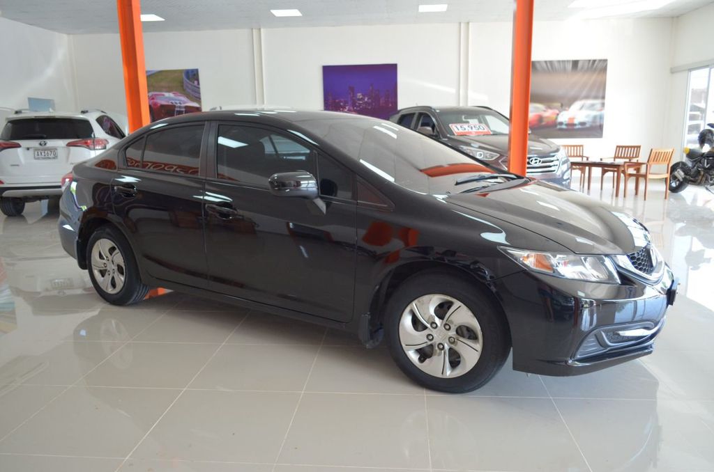 2015 Honda Civic Sedan Disponible para alquiler Automatico - 18159213 - 7