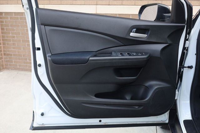 2015 Honda CR-V LX - 23064948 - 11