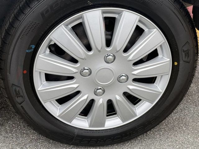 2015 Honda Fit 5dr Hatchback CVT LX - 23087113 - 14